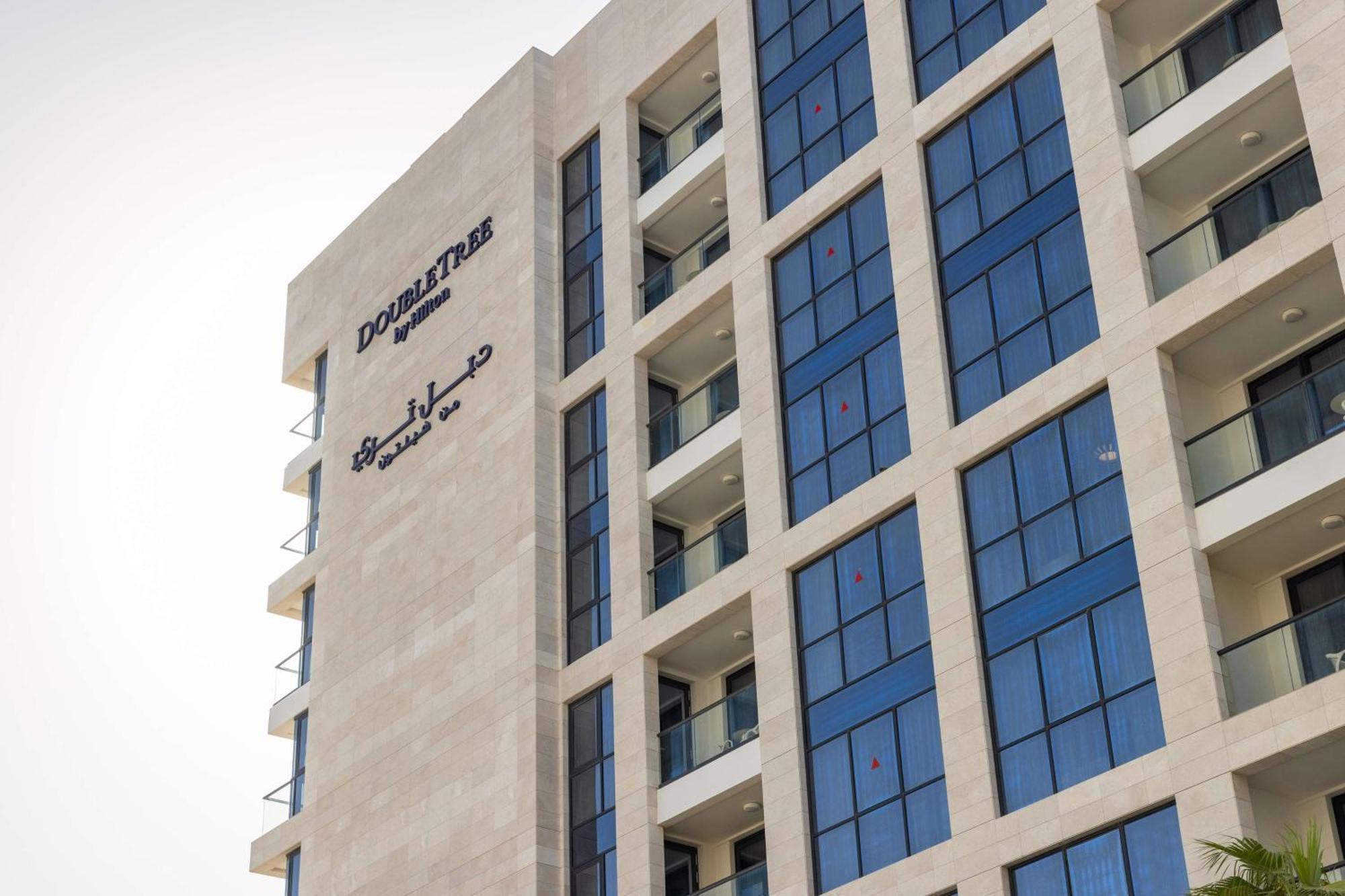 Doubletree By Hilton Doha Downtown Hotel Exterior photo